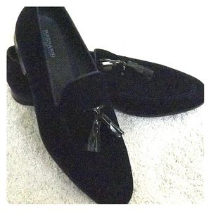 BRAND NEW Magnanni Tasel Velvet Loafers